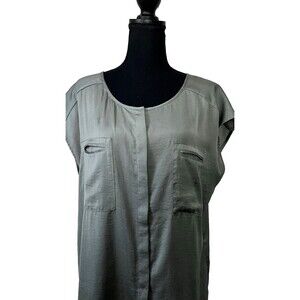 Chico’s Front Pocket Short Sleeve Button Up Top Fatigue Green Size 2 (M) Casual